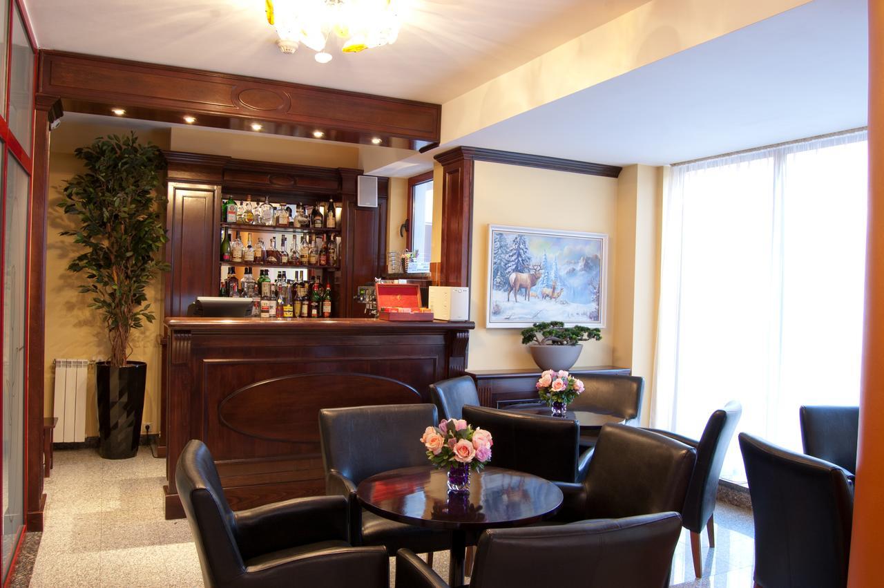 Hotel Nemira Slanic Moldova Luaran gambar