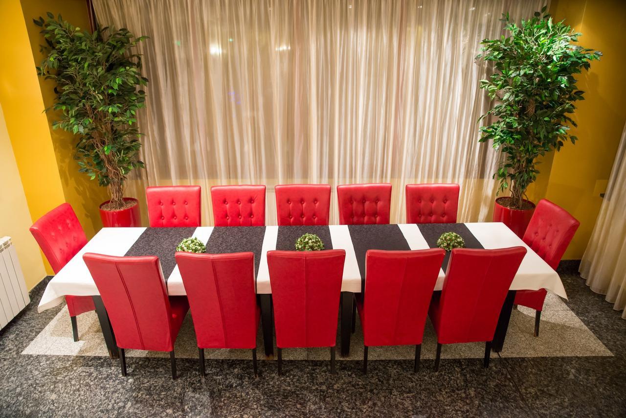 Hotel Nemira Slanic Moldova Luaran gambar