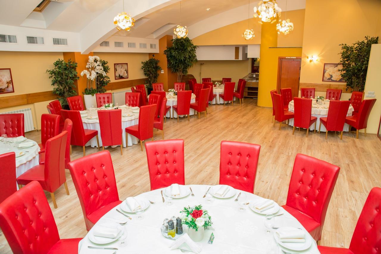 Hotel Nemira Slanic Moldova Luaran gambar