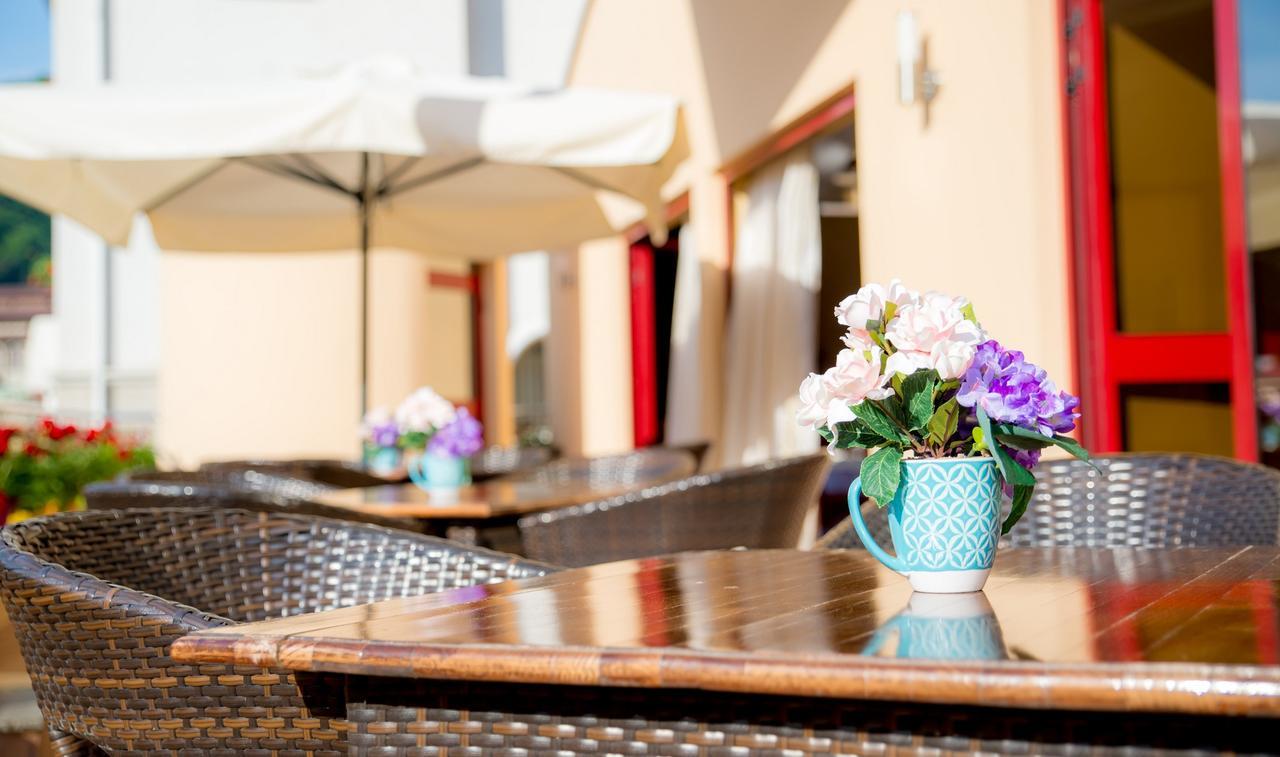 Hotel Nemira Slanic Moldova Luaran gambar